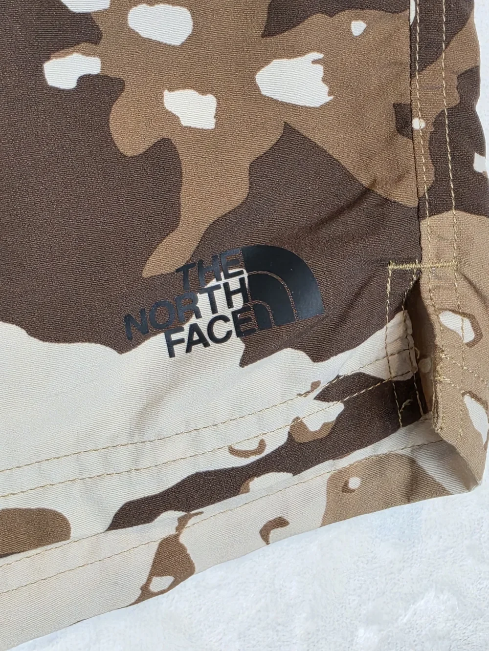 The North Face Class V Board Shorts Mens 34 Desert Camo Nylon Made in Jordan